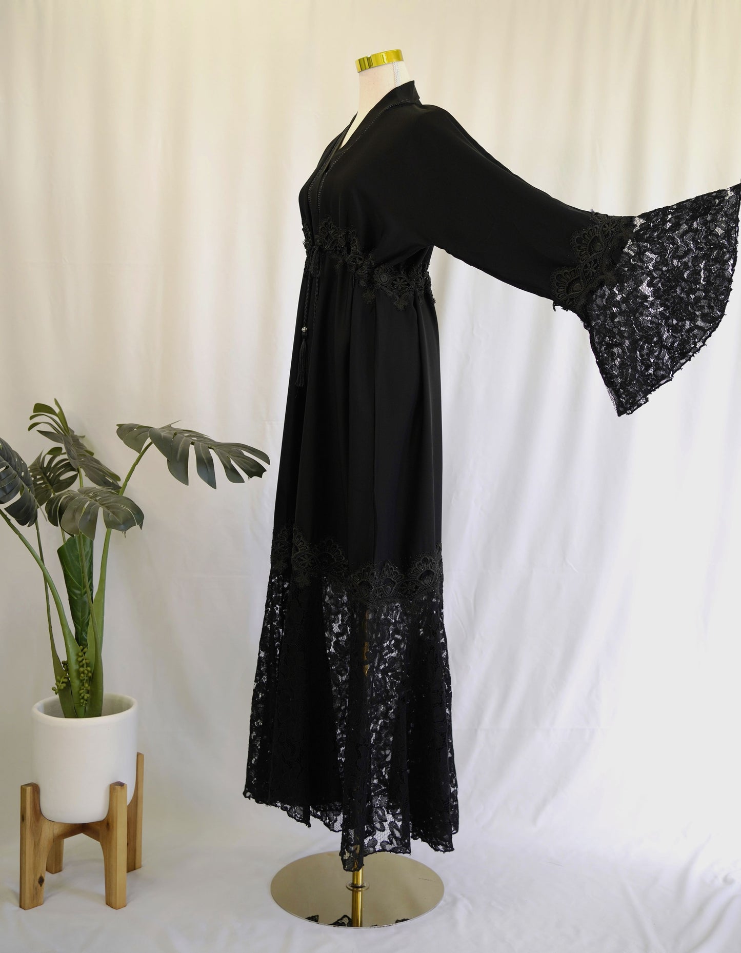 Sanaa Abaya