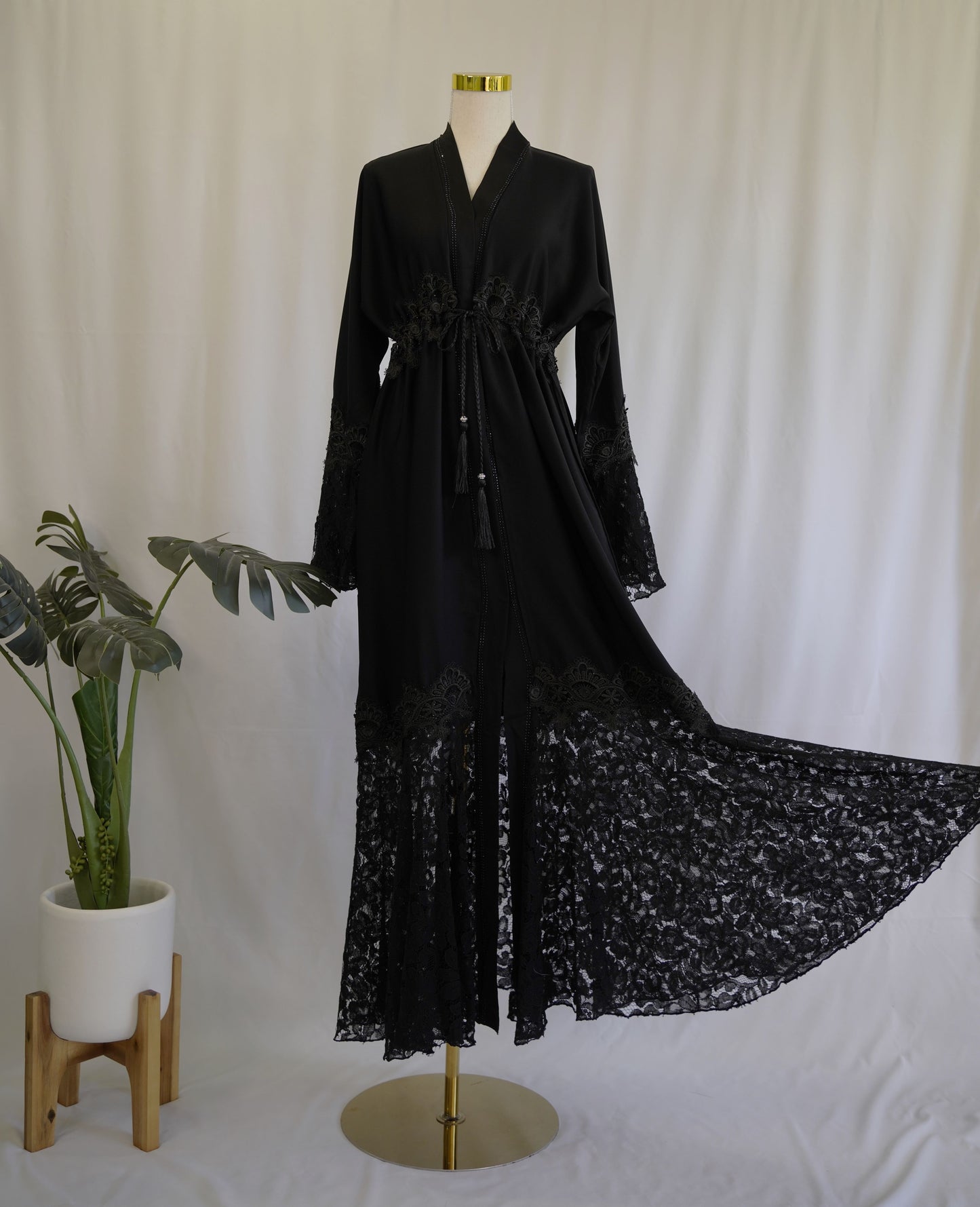 Sanaa Abaya