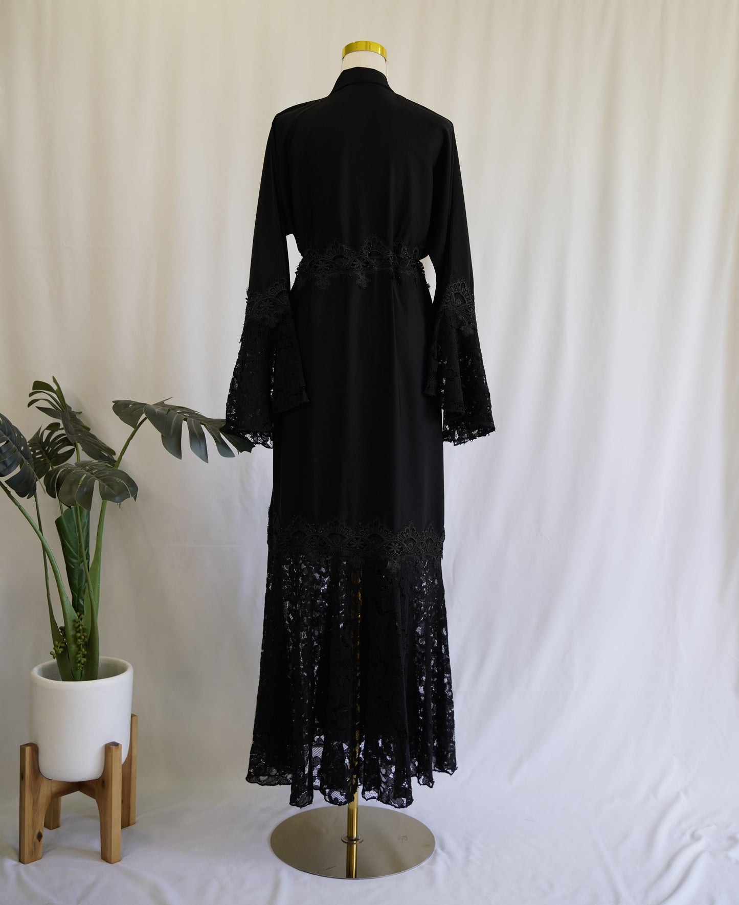Sanaa Abaya