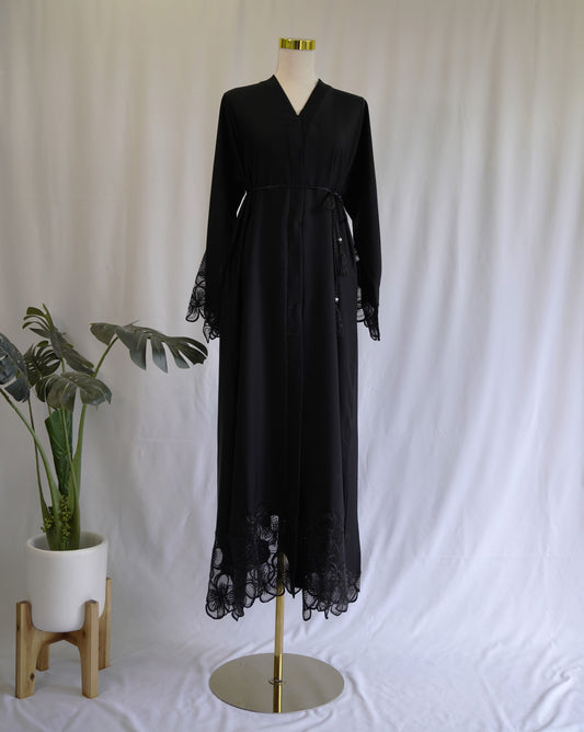 Inaayah Abaya