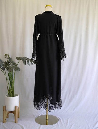 Inaayah Abaya